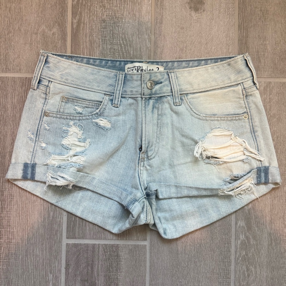 abercrombie light wash shorts